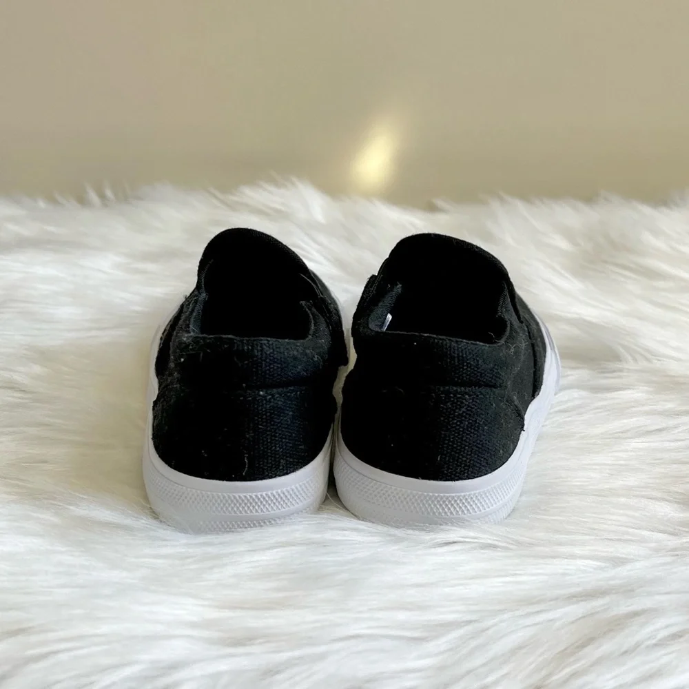 NWOT Children’s Place Black Slip On shoes - Picture 7 of 7